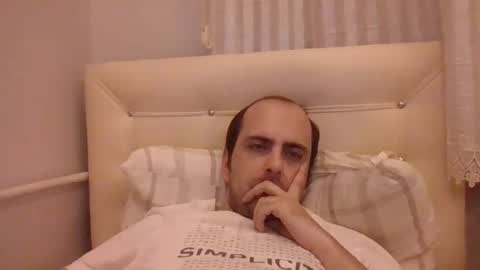 Snapshot of bayto chatting on 01/27/25, 04:33 bayto online show from 01/27/25, 04:33