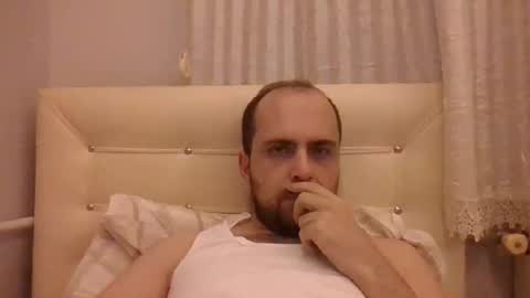 Snapshot of bayto chatting on 02/14/25, 10:04 bayto online show from 02/14/25, 10:04