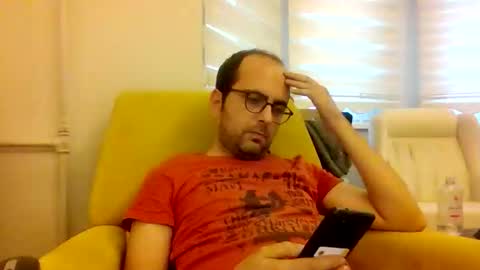 Snapshot of bayto chatting on 10/19/25, 02:40 bayto online show from 10/19/25, 02:40