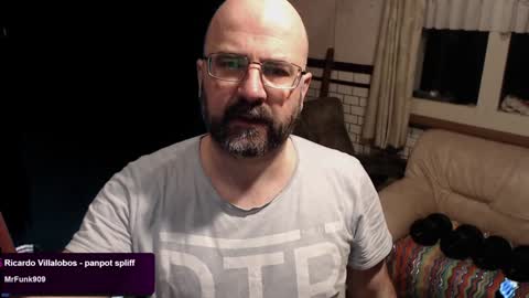 bazzz_8 online show from 12/27/24, 06:10