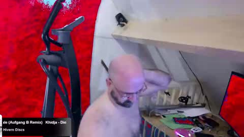 bazzz_8 online show from 02/09/25, 08:56