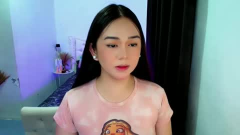 Snapshot of bb__angelxx chatting on 04/24/26, 09:17 Angel online show from 04/24/26, 09:17