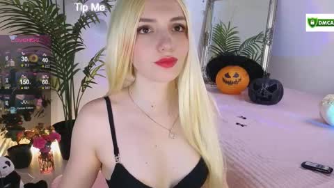 Kris online show from 10/31/25, 02:40