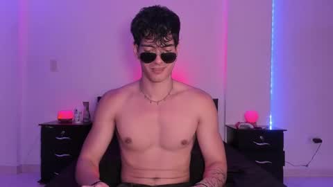 Valentino online show from 01/18/25, 09:24