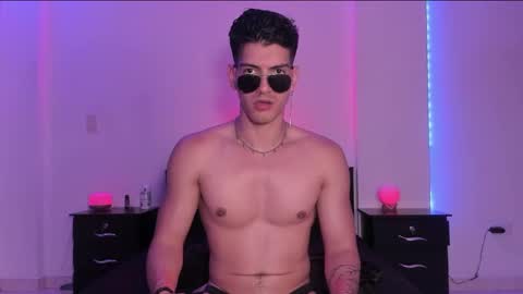 Valentino online show from 02/01/25, 12:40