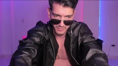 Valentino online show from 02/06/25, 12:54