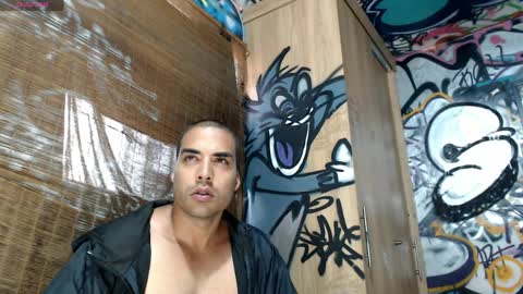 Snapshot of bbc_monster1 chatting on 04/05/26, 08:50 Justin online show from 04/05/26, 08:50