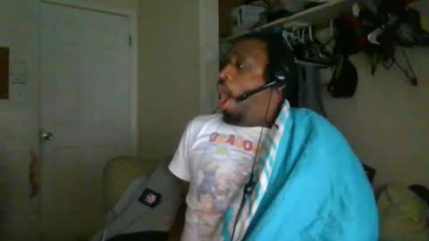 rocker n queen online show from 12/19/24, 06:23