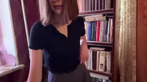 Alya online show from 04/17/26, 12:52