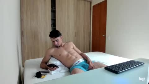 Snapshot of bbenboxer chatting on 11/19/25, 07:25 bbenboxer online show from 11/19/25, 07:25