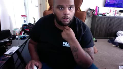 Snapshot of bbnsbbc chatting on 11/05/25, 03:45 BBNsBBC online show from 11/05/25, 03:45