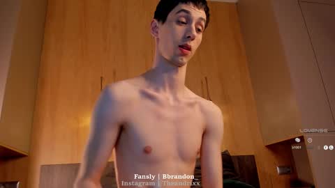 Snapshot of bbrandon_ chatting on 03/06/25, 11:42 Brandon online show from 03/06/25, 11:42