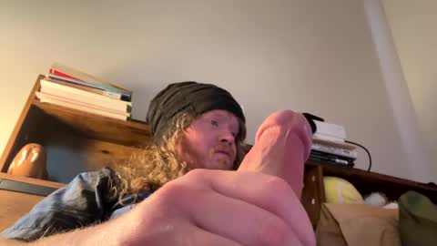 Snapshot of bbuck_fuddy chatting on 02/22/25, 04:40 Buck Fuddy online show from 02/22/25, 04:40