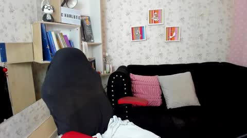 Charlote online show from 09/10/25, 12:27