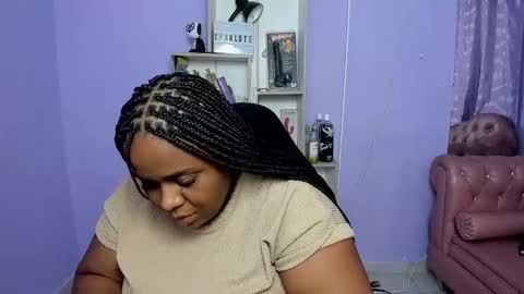 Charlote online show from 10/19/25, 12:06