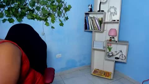 Snapshot of bbw_charlote chatting on 12/19/25, 12:34 Charlote online show from 12/19/25, 12:34