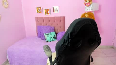 Snapshot of bbw_charlote chatting on 03/30/26, 12:28 Charlote online show from 03/30/26, 12:28