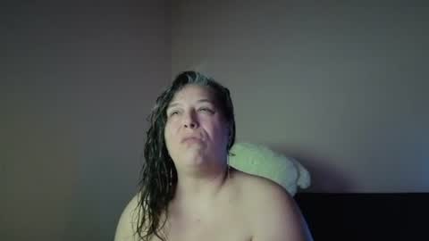 Snapshot of bbw_goddes chatting on 06/12/26, 05:01 Love online show from 06/12/26, 05:01