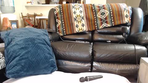 Julie online show from 02/16/25, 12:41