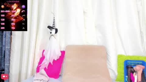 Salome online show from 10/29/25, 09:05