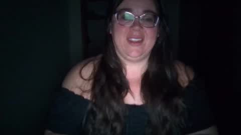 Snapshot of bbwsophiecooks chatting on 01/04/25, 11:22 Sophie BBW online show from 01/04/25, 11:22