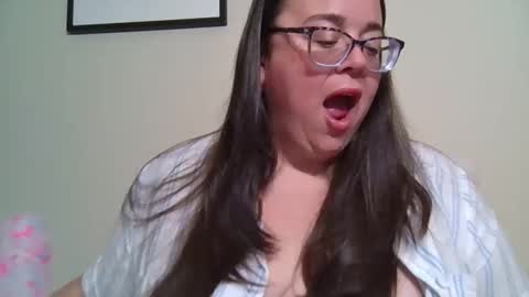 Snapshot of bbwsophiecooks chatting on 04/22/26, 11:45 Sophie BBW online show from 04/22/26, 11:45