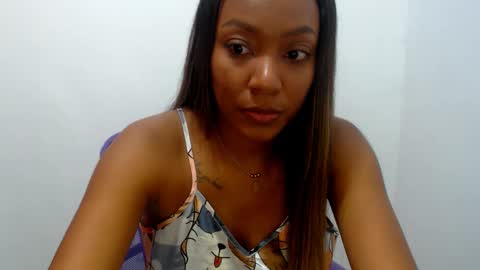 Snapshot of bby_natasha chatting on 12/22/25, 03:36 Natasha online show from 12/22/25, 03:36