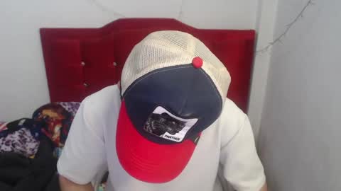 Snapshot of bby_nice chatting on 04/13/26, 01:22 bby_nice online show from 04/13/26, 01:22