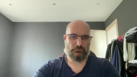 Snapshot of bcbg68 chatting on 10/05/25, 01:42 bcbg68 online show from 10/05/25, 01:42