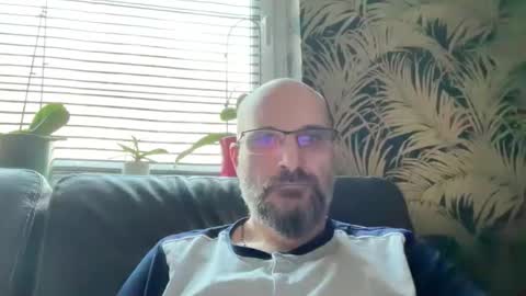 Snapshot of bcbg68 chatting on 03/29/26, 06:46 bcbg68 online show from 03/29/26, 06:46