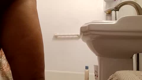 Snapshot of bcfalcon69 chatting on 05/18/26, 01:35 bcfalcon69 online show from 05/18/26, 01:35