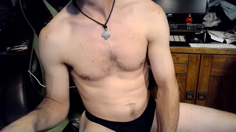 Snapshot of bchillin28 chatting on 11/27/25, 02:46 bchillin28 online show from 11/27/25, 02:46