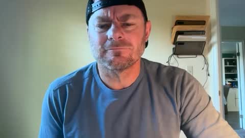 Snapshot of bcjonny chatting on 10/06/25, 05:10 BCJonny online show from 10/06/25, 05:10