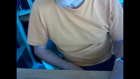 Snapshot of bcn1959 chatting on 10/24/25, 09:17 bcn1959 online show from 10/24/25, 09:17