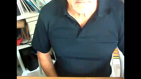 Snapshot of bcn1959 chatting on 10/26/25, 10:43 bcn1959 online show from 10/26/25, 10:43