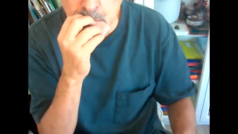 Snapshot of bcn1959 chatting on 11/15/25, 10:12 bcn1959 online show from 11/15/25, 10:12