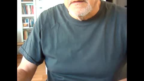 Snapshot of bcn1959 chatting on 04/22/26, 07:55 bcn1959 online show from 04/22/26, 07:55