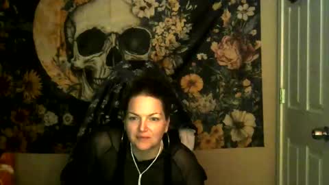 Snapshot of bcytd2 chatting on 12/18/25, 08:31 bcytd2 online show from 12/18/25, 08:31