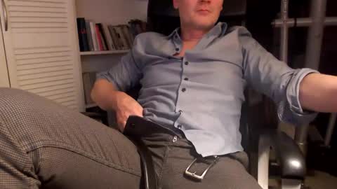 bd online show from 10/21/25, 07:58