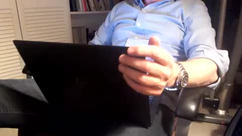 bd online show from 11/10/25, 07:57