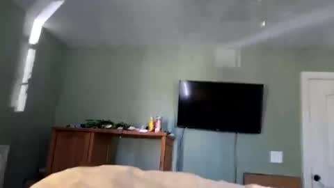 Snapshot of bdawg188 chatting on 10/15/25, 01:22 bdawg188 online show from 10/15/25, 01:22