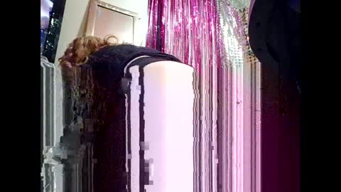 Snapshot of bdemi chatting on 10/30/25, 03:41 Bdemi online show from 10/30/25, 03:41