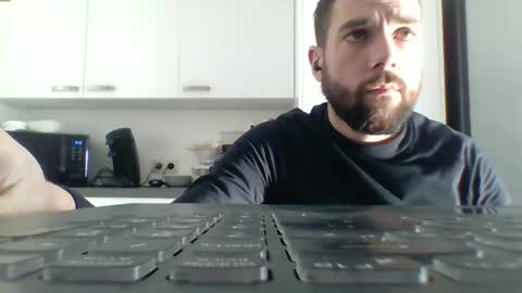 Snapshot of bdemwi2588 chatting on 01/10/25, 10:06 bdemwi2588 online show from 01/10/25, 10:06