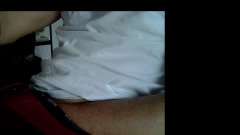 Snapshot of bdemwi2588 chatting on 10/14/25, 07:42 bdemwi2588 online show from 10/14/25, 07:42