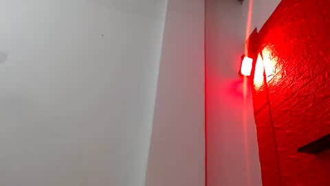 Snapshot of bdsmforever18 chatting on 06/11/26, 02:33 rever online show from 06/11/26, 02:33