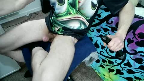Snapshot of be4your_desire chatting on 06/15/26, 02:52 mikiforfun online show from 06/15/26, 02:52
