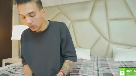 Snapshot of be_curiouss_ chatting on 03/24/26, 12:10 Helena Evan online show from 03/24/26, 12:10