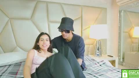 Snapshot of be_curiouss_ chatting on 03/31/26, 12:16 Helena Evan online show from 03/31/26, 12:16