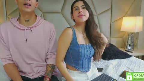 Snapshot of be_curiouss_ chatting on 04/05/26, 03:31 Helena Evan online show from 04/05/26, 03:31