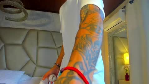 Helena  Evan online show from 06/09/26, 11:22